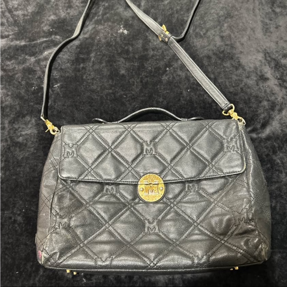 Metrocity oversized Black Quilted Leather clutch